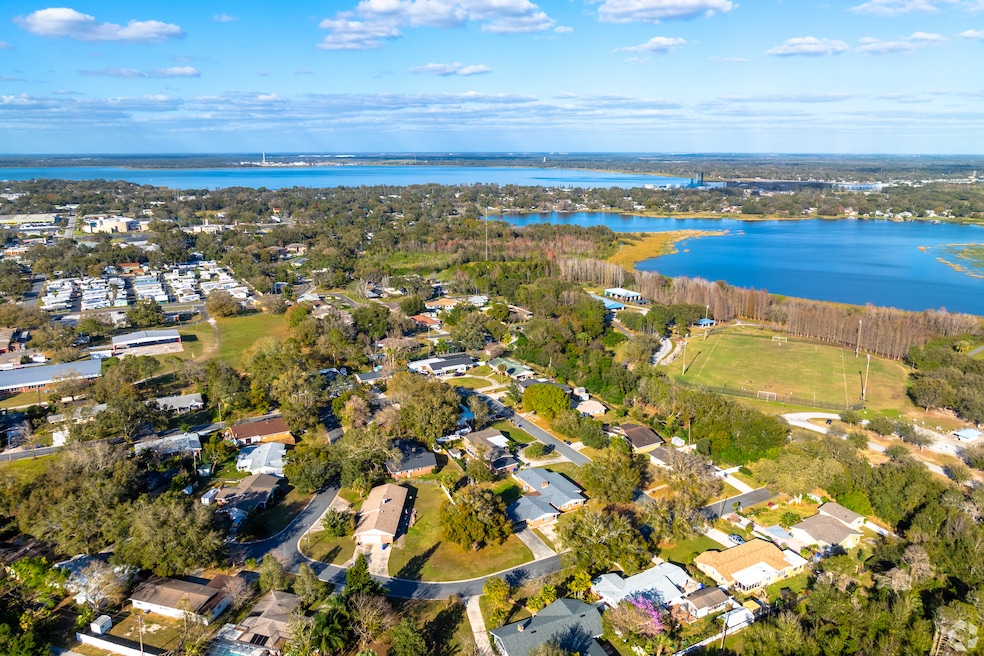 The U.S. Census Bureau ranked Lakeland-Winter Haven one of the nation’s fastest-growing metropolitan areas in 2024. Above: An aerial view of Lakeland. (Jeffery Palmer/CoStar)