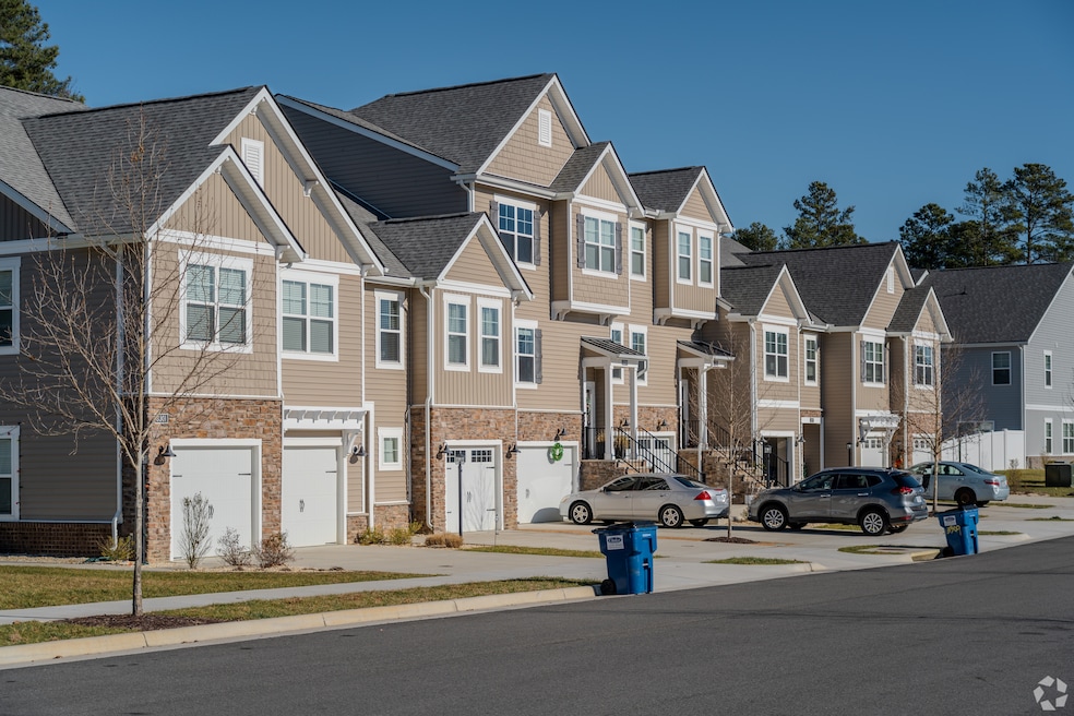 NewRaleigh townhouses in Chesterfield County, a suburb of Richmond, Virginia. (Wyatt Stueve/Homes.com)