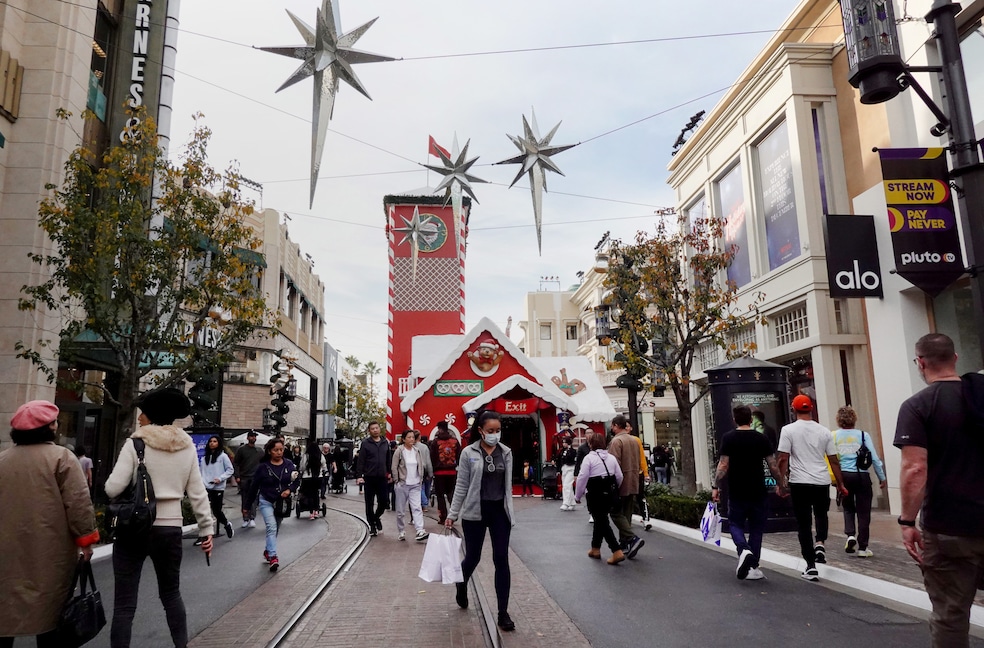 A festive downtown is a key aspect of a Hallmark Christmas movie (Getty Images)