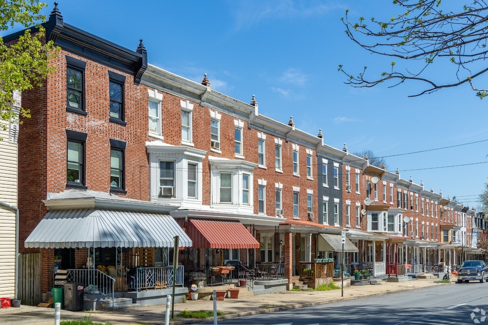 A view of 19th- and early 20th-century townhouses in Lancaster, Pennsylvania. (CoStar)