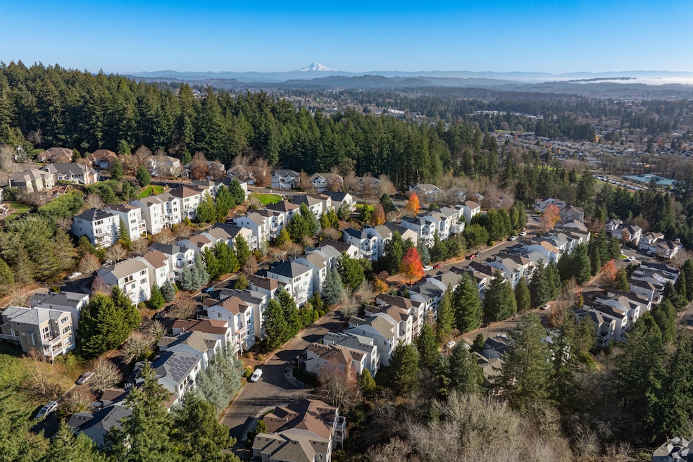 An aerial view of houses on Bull Mountain in King City, Oregon. (Elizabeth James/CoStar)