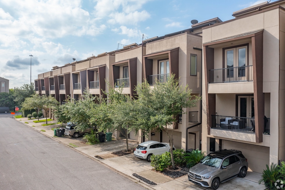 Row houses in Houston's Midtown. The city's housing reforms were seen as a model for a starter home bill in this year's state legislative session. (Mitchell Hester/Homes.com)