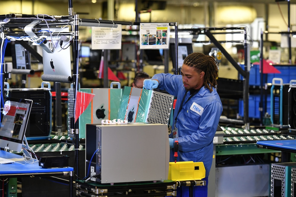 Hiring grew at its slowest pace since 2023 in May, according to new data. (Getty Images)