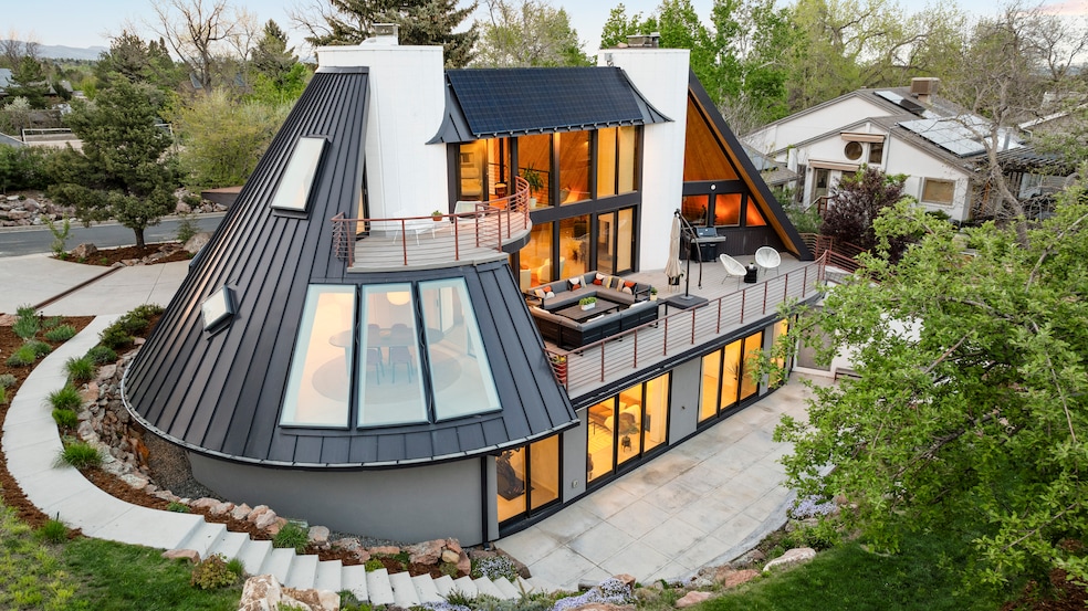 Architect Charles Haertling designed the home for the Johnson family, who sold it to Ted Rose and Mari Brown. (Trendem Media)