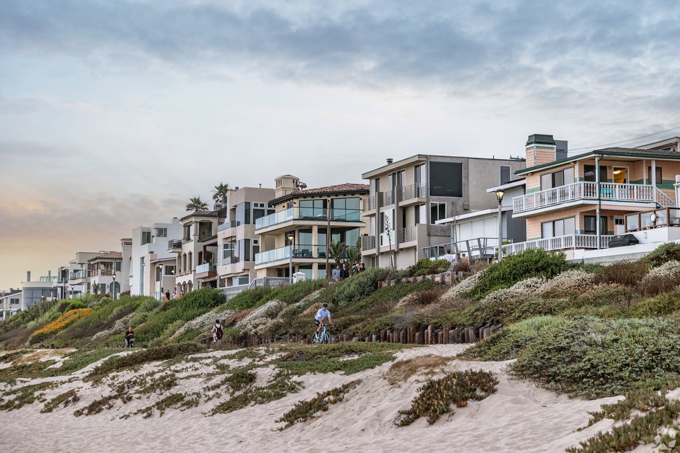 Palm Beach Realty specializes in California's South Bay region, including Manhattan Beach. (Kalina Mondzholovska/CoStar)