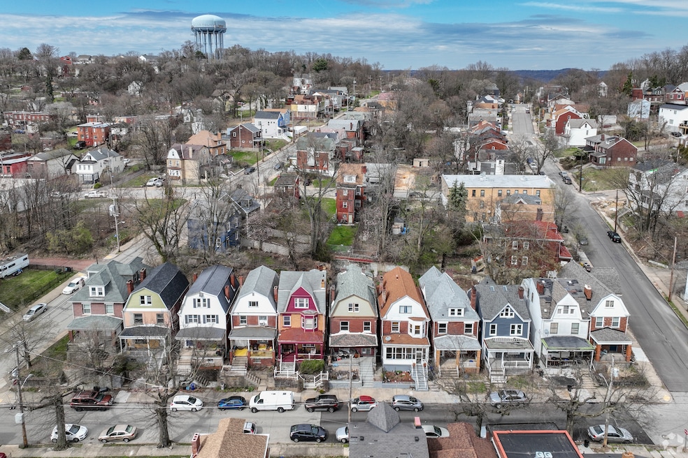 An aerial view of Pittsburgh's Garfield neighborhood. (Anna Dukovich/Homes.com)
