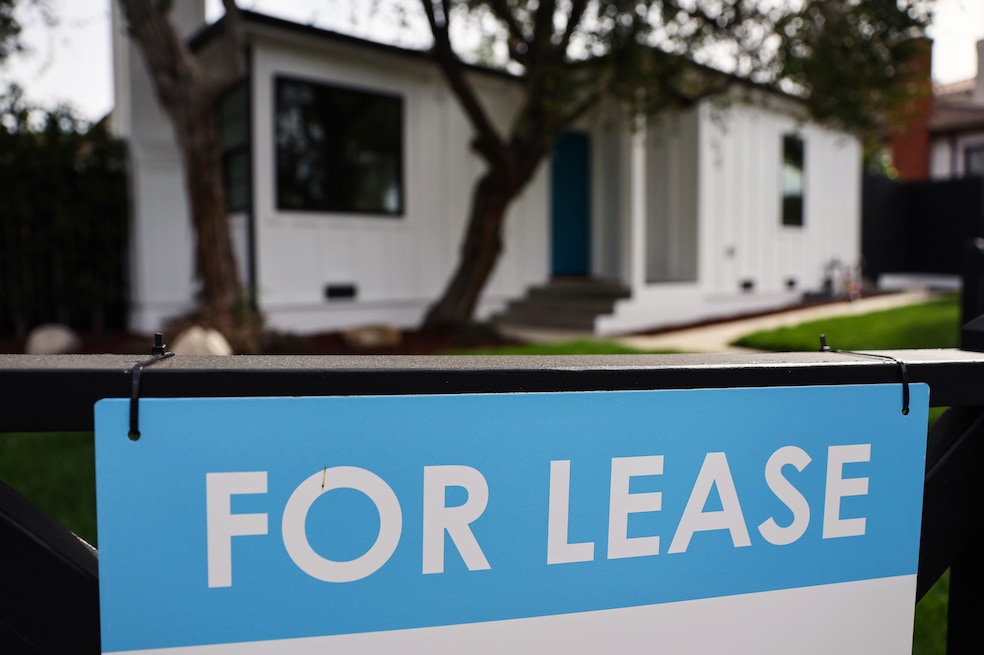 A detailed and comprehensive lease limits confusion and conflict with your landlord. (Mario Tama/Getty Images)
