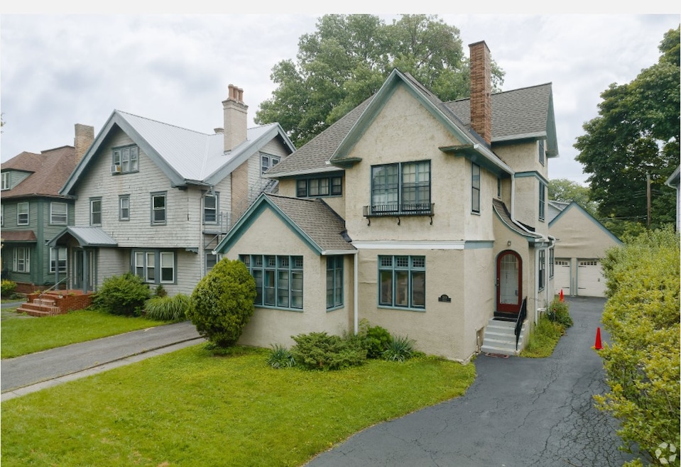 A single-family home on Park Avenue in Rochester, New York. Inventory is climbing across the Empire State, real estate agents say. (CoStar)