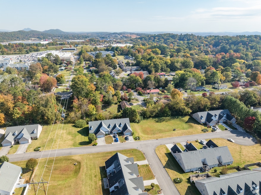 The median sales price across the country held at $385,000. Above, attached houses in Knoxville, Tennessee. (Perez Folds/CoStar)