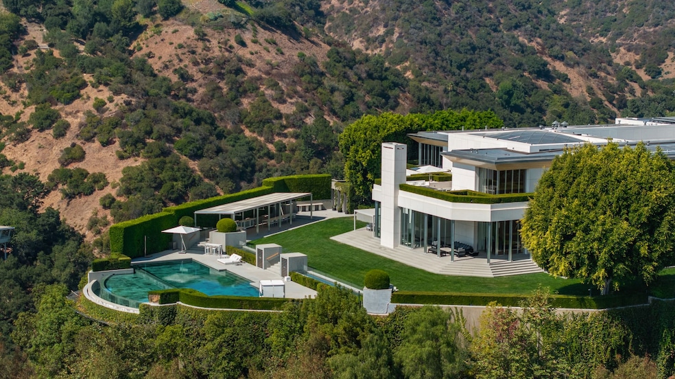 A $195 million mansion for sale in Los Angeles could be the city's priciest home sale. (Anthony Barcelo)