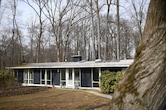 What is a midcentury modern house?