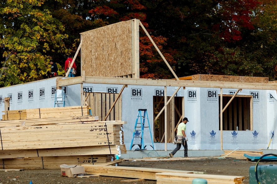 Developers believe the Dignity Act, a bipartisan bill, could help alleviate labor shortages in the construction industry.  (Bloomberg via Getty Images)