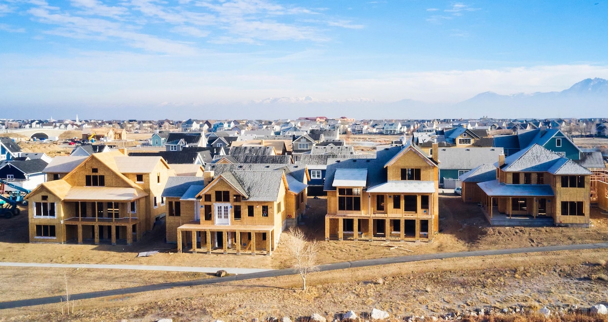 The share of builders discounting newly built homes hit a post-pandemic high in November. (Getty Images)