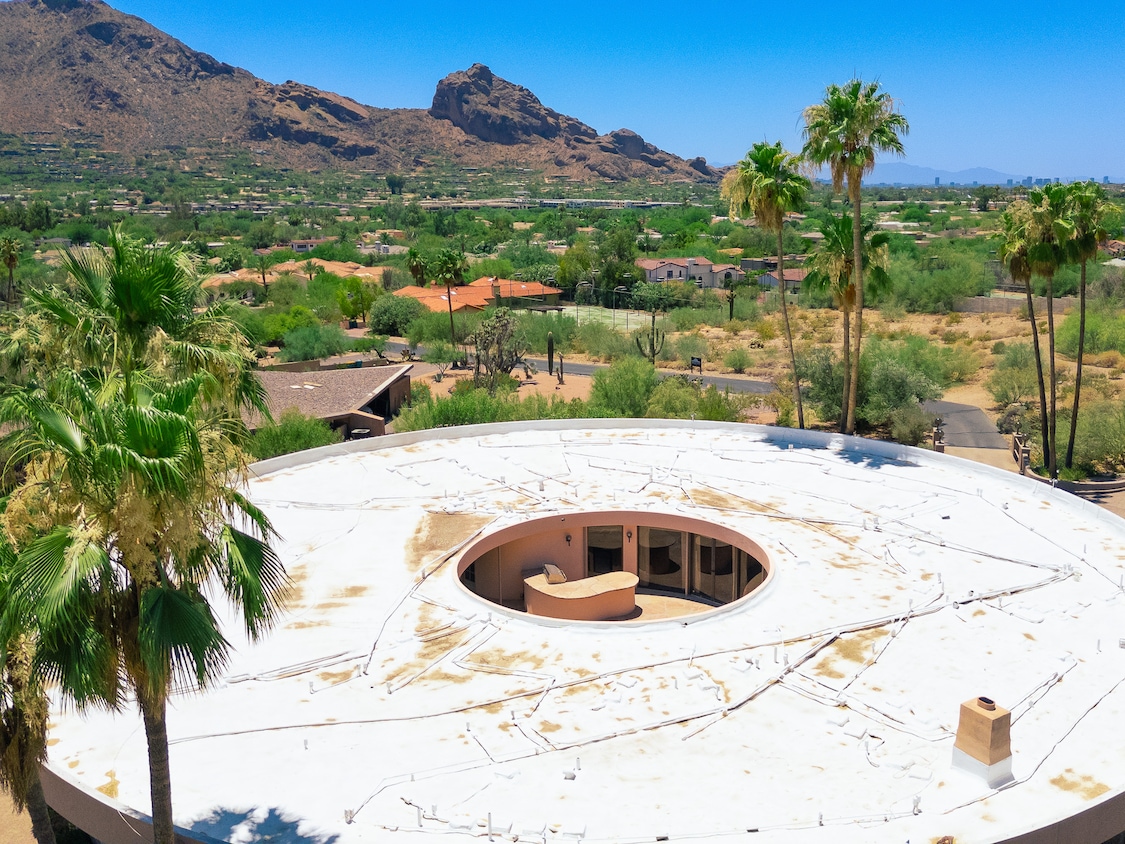 A rooftop of view of Paradise Valley's "Donut House." The home recently sold in an off-market deal. (Dan Haynes)