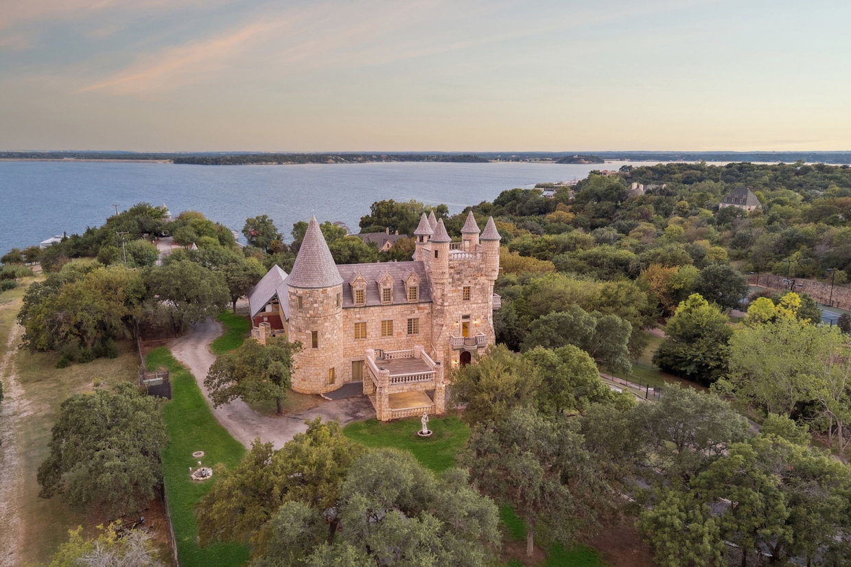 The castle named "Facade Norde" in Fort Worth, Texas, was a dream come true for its owner. (Full Package Media) 