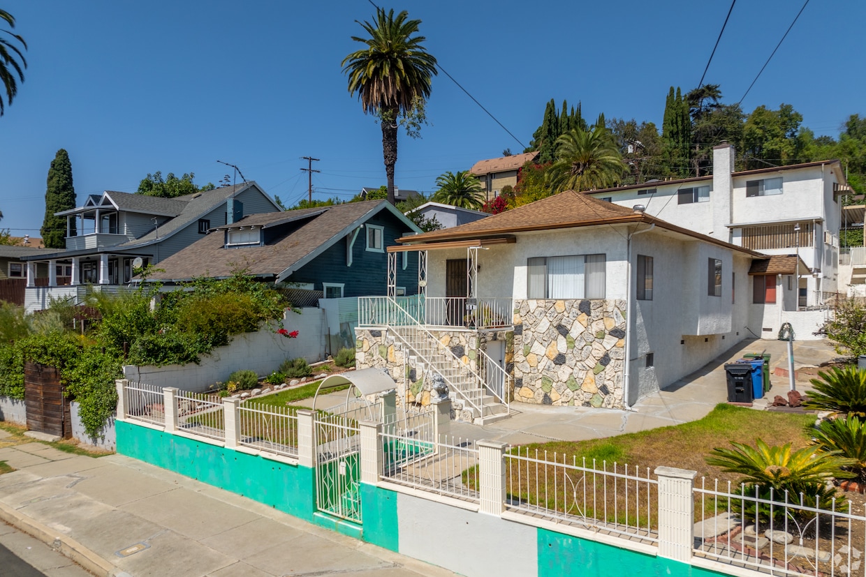 Older sellers’ homes are more likely to need repairs, which contributes to lower sales prices. These are homes in Cypress Park, California. (Jonathan Quinones/Costar)