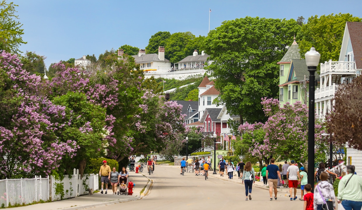 Mackinac Island is a Great Lakes tourist destination with a near-total ban on vehicles. (Mackinac Island Tourism Bureau)