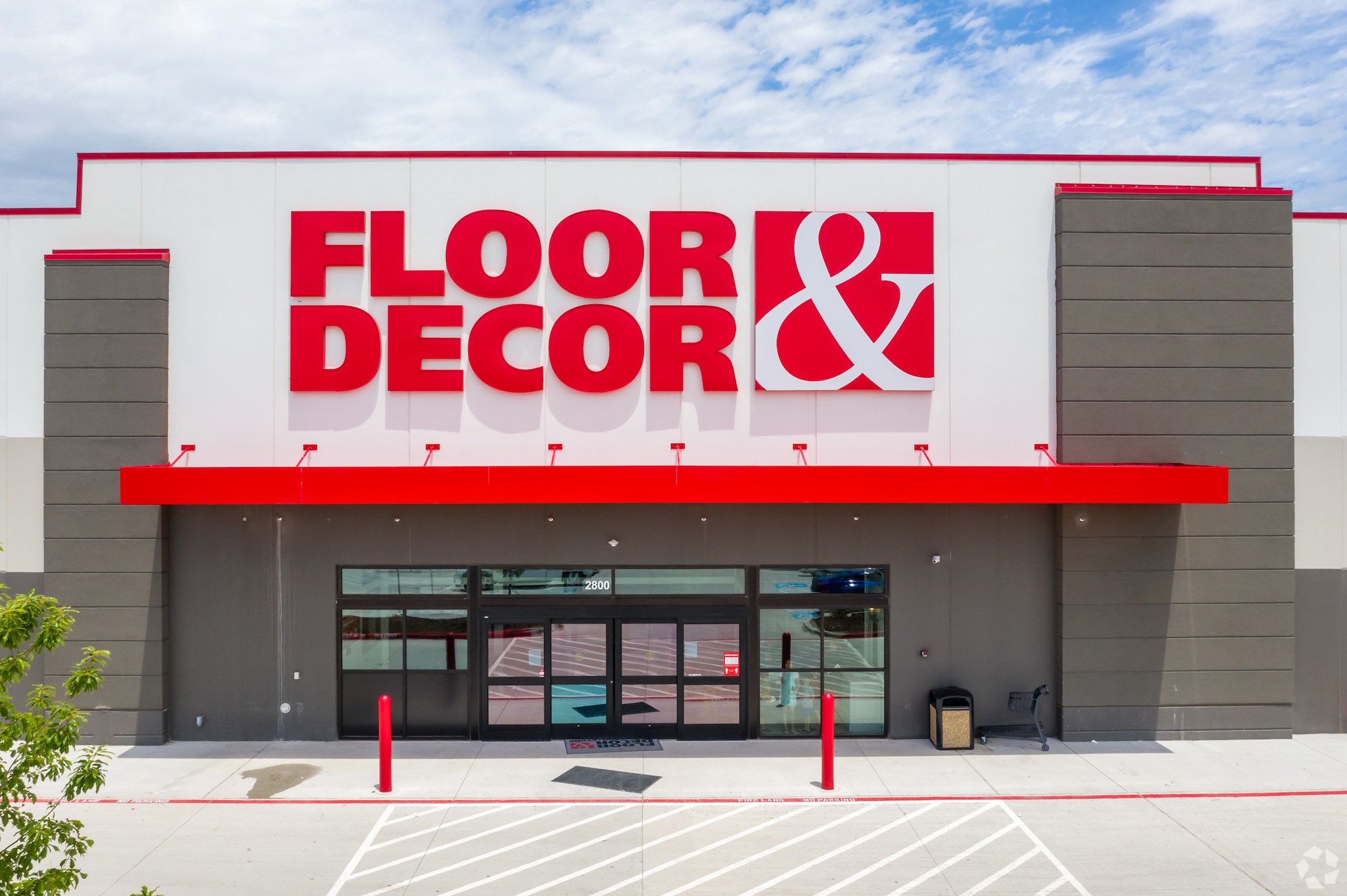 Floor &amp; Decor sells home finishes throughout the United States. (Robert Beary/CoStar)