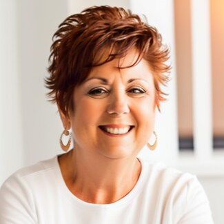 Monica Macho Real Estate Agent - RE/Max First