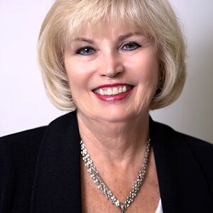 Judy Glenn Real Estate Agent - HomeSmart Professionals