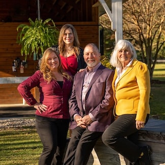 Fine Homes of Ai Team