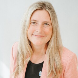 Candice Haeske Real Estate Agent - PREMIUM PROPERTIES R.E SERVICE