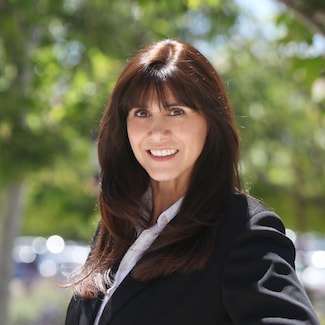 Lisa Barnes