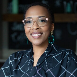 Janae Martin Real Estate Agent - Maximum One Realty Partners