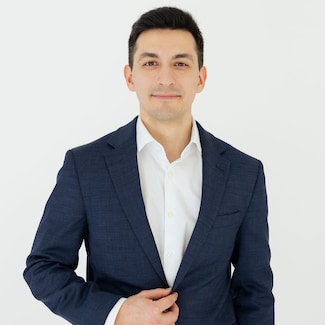 Joseph Gonzalez Real Estate Agent - Corcoran Group