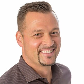 Clyde Stormont Real Estate Agent - Realty One Group Complete