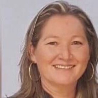 Ana Labrador Real Estate Agent - Virtual Properties Realty.com
