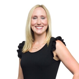 Christina Munoz Real Estate Agent - The Naumann Group Real Estate