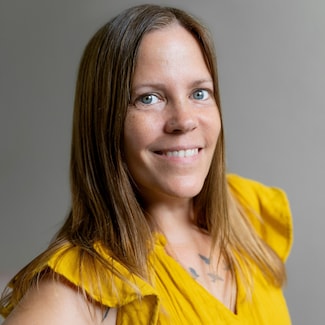 Robyn Gilmore Real Estate Agent - 1st Class Real Estate Coastal Choice
