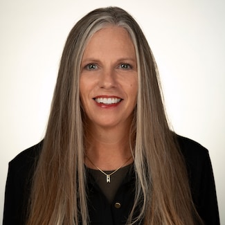 Jennifer Smith Real Estate Agent - Embarc Realty