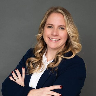 Lacee Meyer Real Estate Agent - BHHS FLORIDA PROPERTIES GROUP