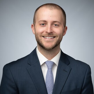Alex Peake Real Estate Agent - Coldwell Banker Realty