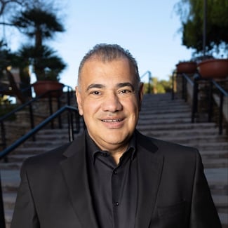 Mike Misak Tchobanian