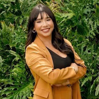 Genesis Gutierrez Real Estate Agent - PEOPLE'S TRUST REALTY