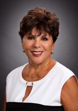 Patricia McFarlane Real Estate Agent - Cornerstone Coastal Properties