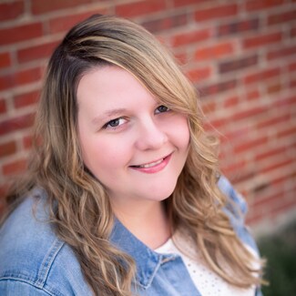 Melissa McCullen Real Estate Agent - HomeTowne Realty