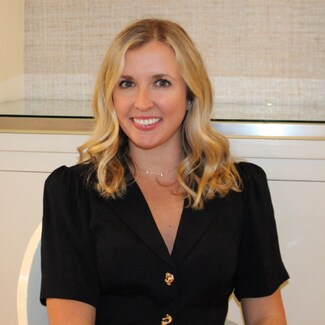 Chloe Argay Real Estate Agent - Coldwell Banker Sea Coast Advantage