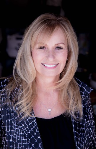Debbie Murray