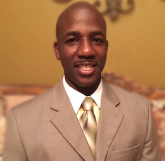 Vincent McArthur Real Estate Agent - United Realty Group, Inc