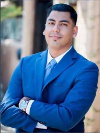 Adrian Flores