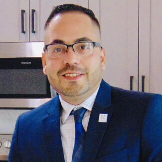 Dennis Irizarry Real Estate Agent - REALTY HUB