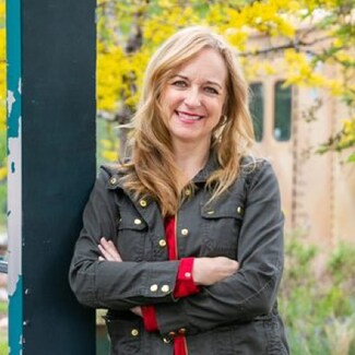 Tina Brooks Real Estate Agent - Kelly Right Real Estate Vancouver