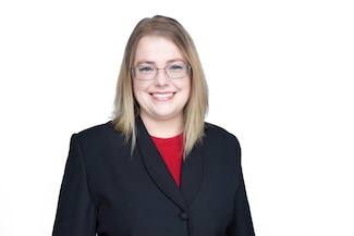 Peyton Hubble Real Estate Agent - RE/MAX Cavaliers Abingdon