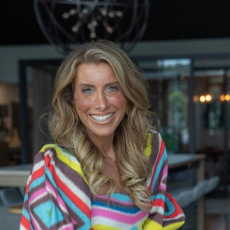 Joy Mitchell Real Estate Agent - HOME Luxury Real Estate