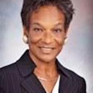 JOYCE MCDANIEL Real Estate Agent - RE/MAX Realty Group