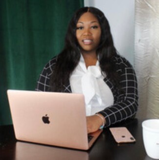 Andrea Hickson Real Estate Agent - HomeSmart
